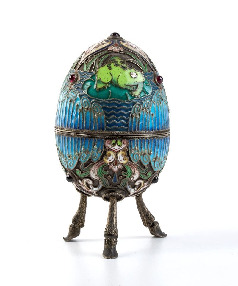 Uovo in Argento e Smalti Cloisonnè