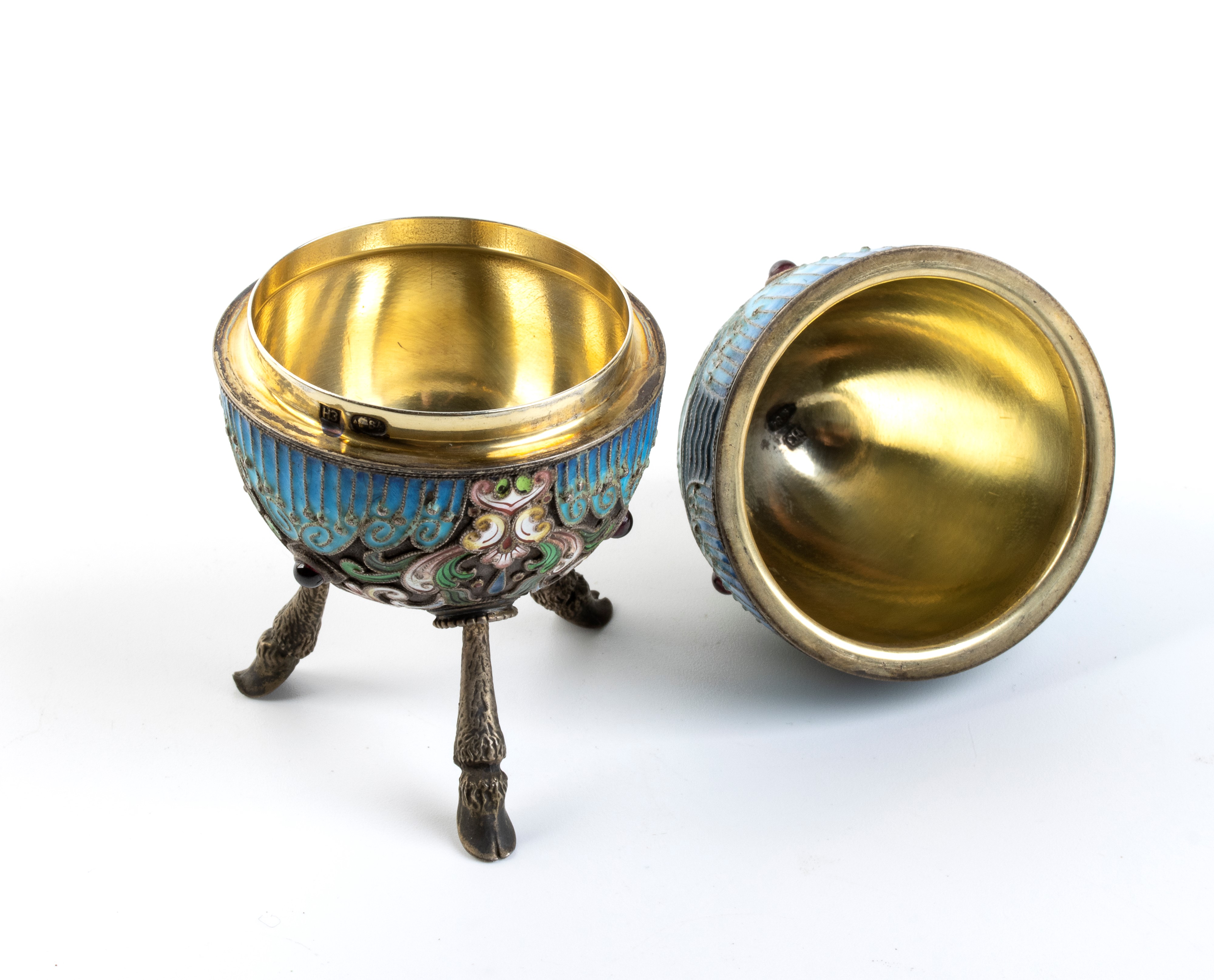 Uovo in Argento e Smalti Cloisonnè