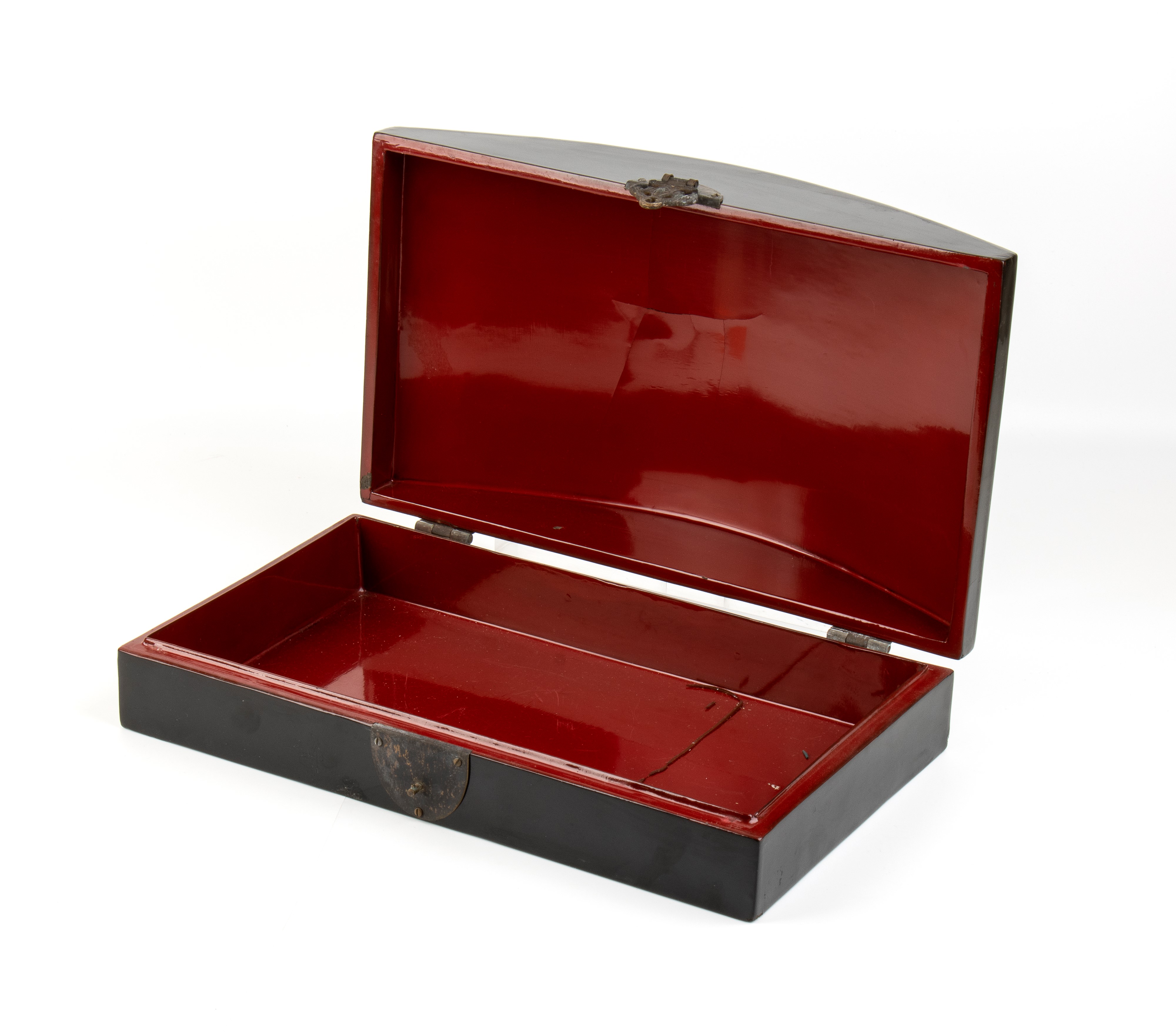 Scatola con Coperchio in Legno Laccato