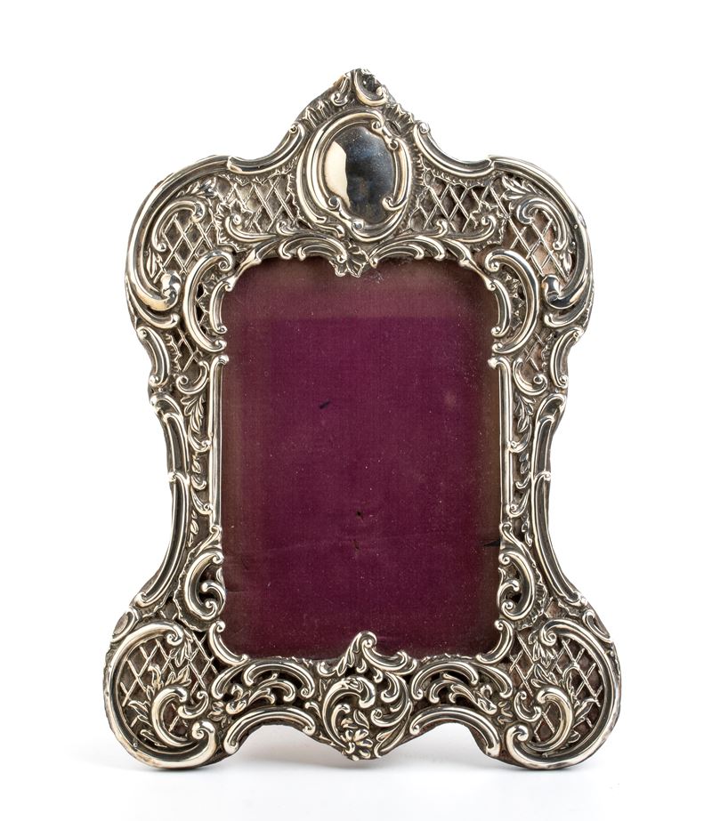 Henry Matthews - Cornice Inglese in Argento