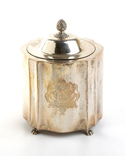 Biscottiera in Argento con Stemma Nobiliare della Worshipful Society Of Apothecaries