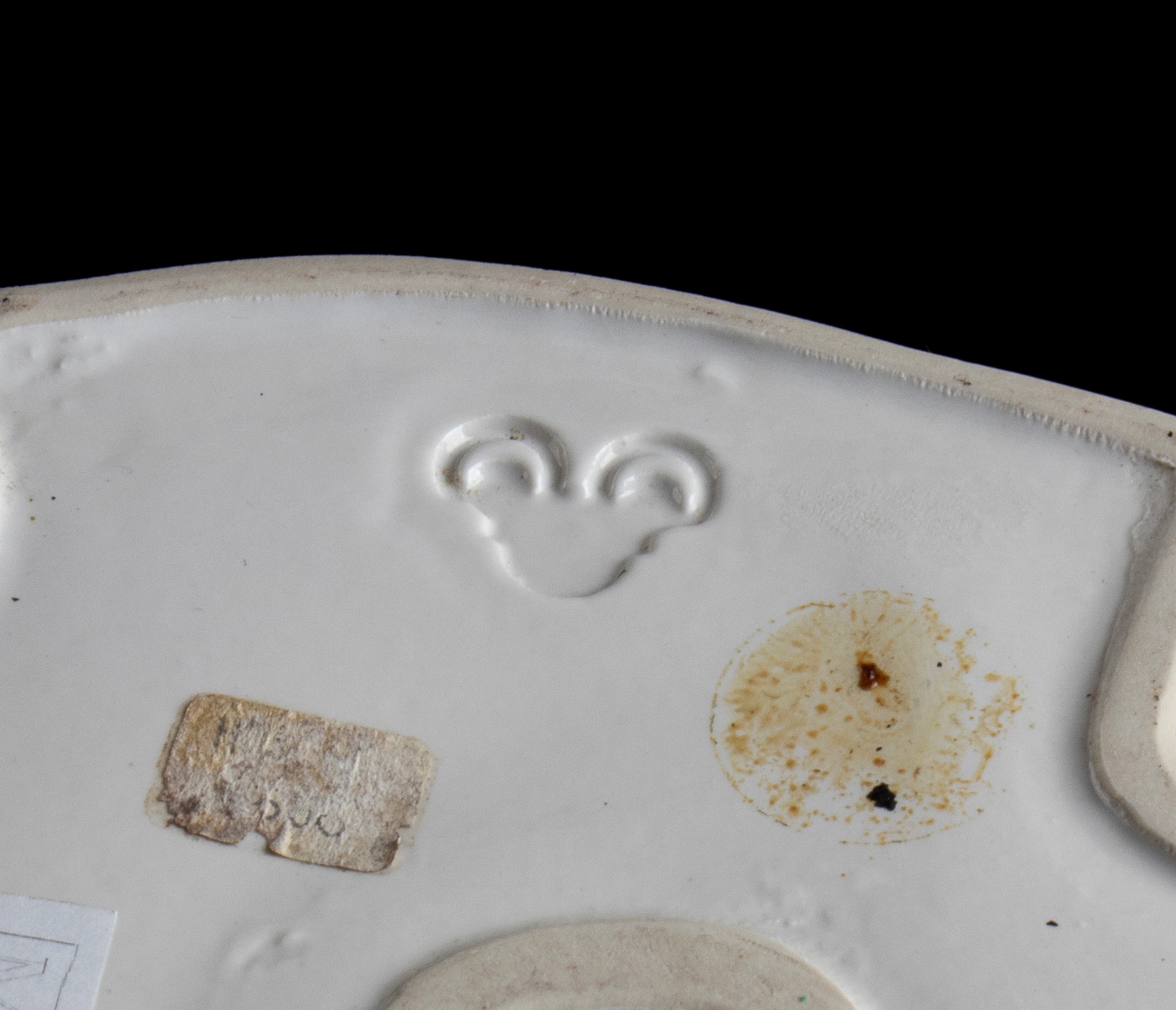 Vaso in vitreous china