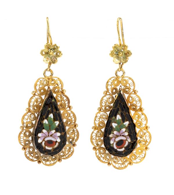 Gold earrings with micromosaic 