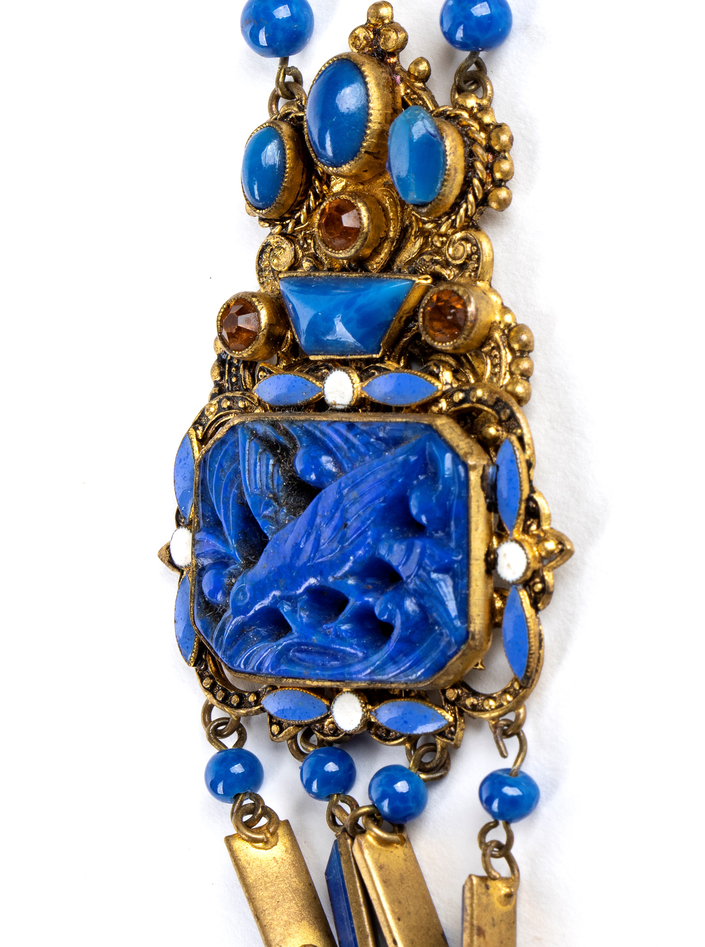 COLLANA IN METALLO DORATO E PIETRE