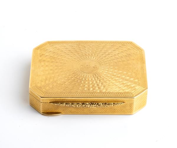 Gold snuffbox, owned by Earl Luigi Della Chiesa