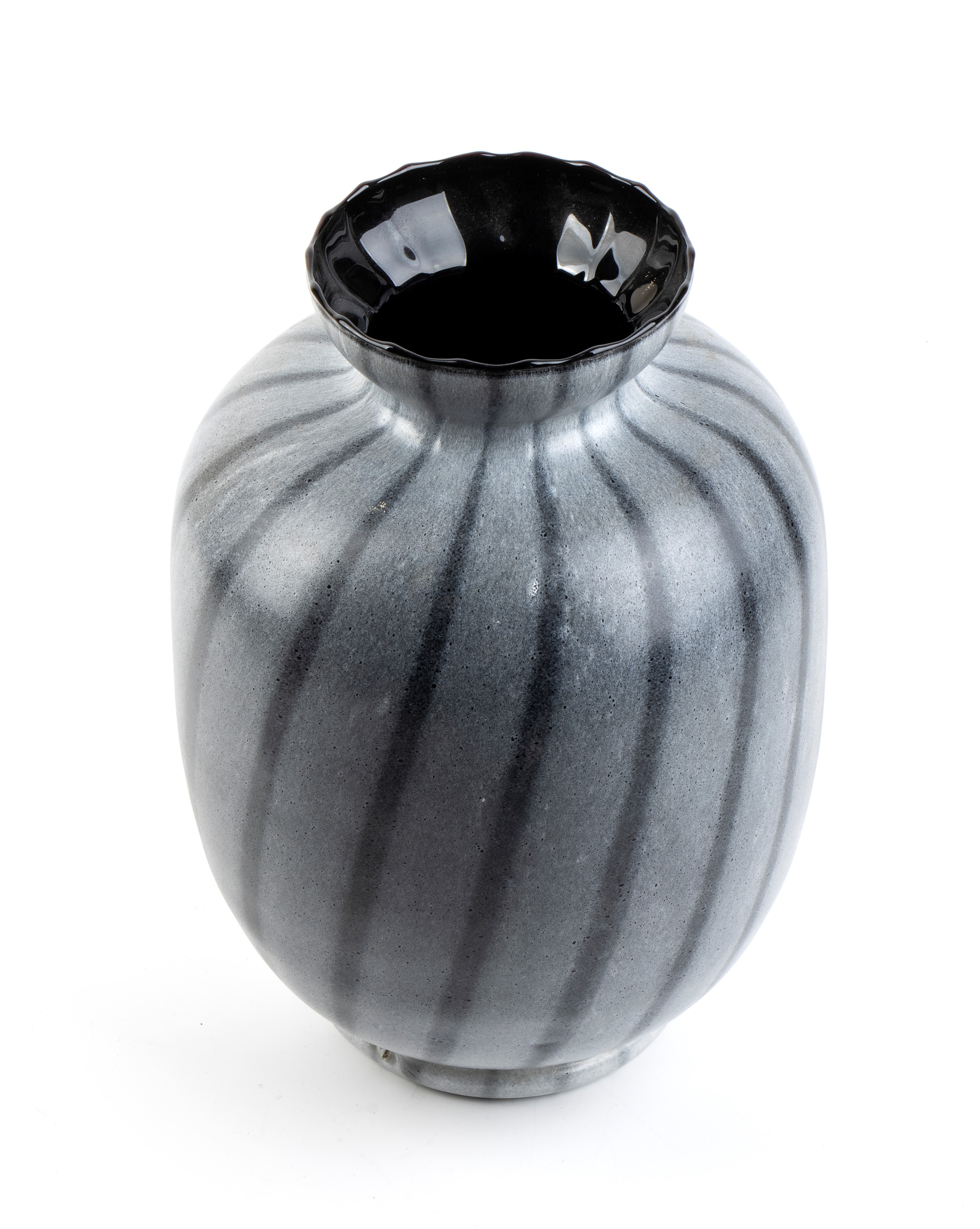 Vaso in vetro di Murano, grigio con striature scure, 31 x 20 cm