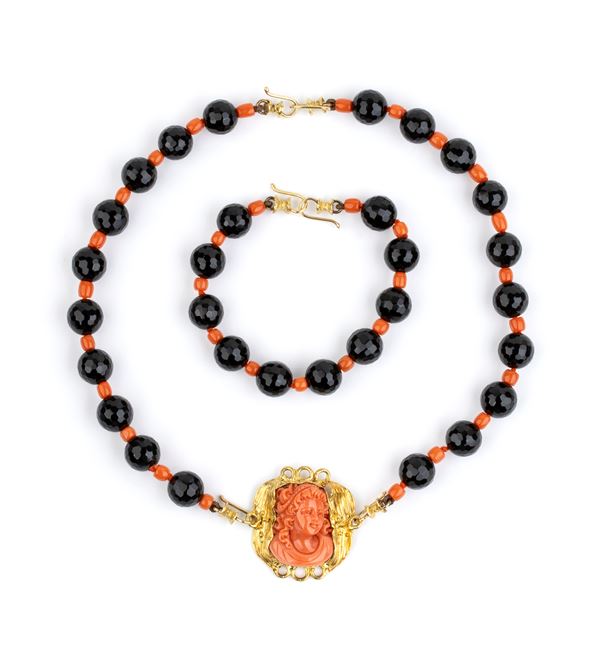 Coral onyx gold necklace and bracelet