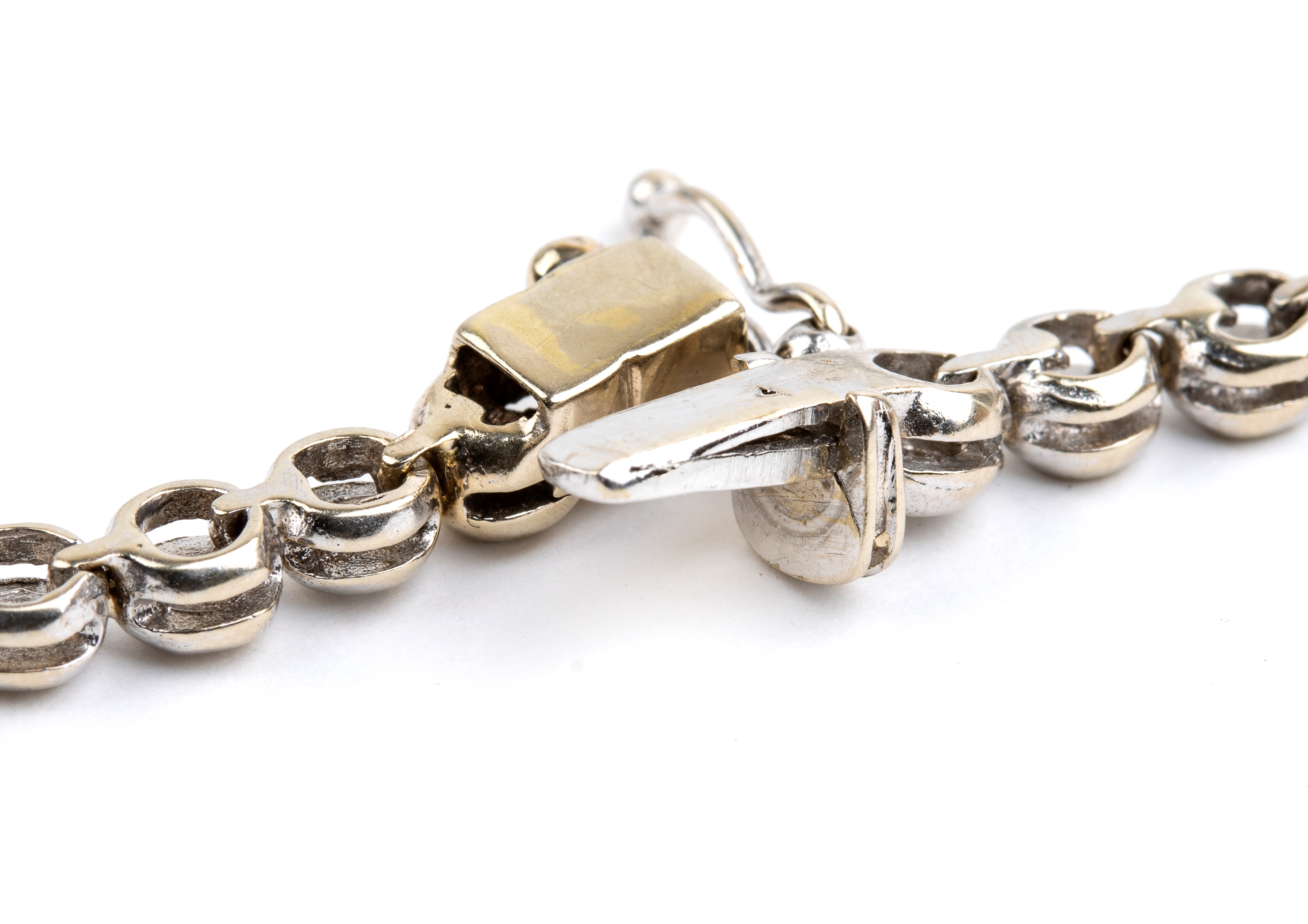 Bracciale tennis in oro con diamanti