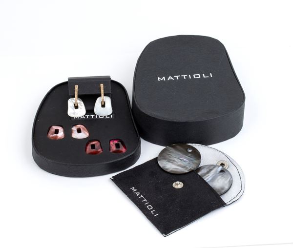MATTIOLI - Orecchini in oro con diamanti e madreperla 