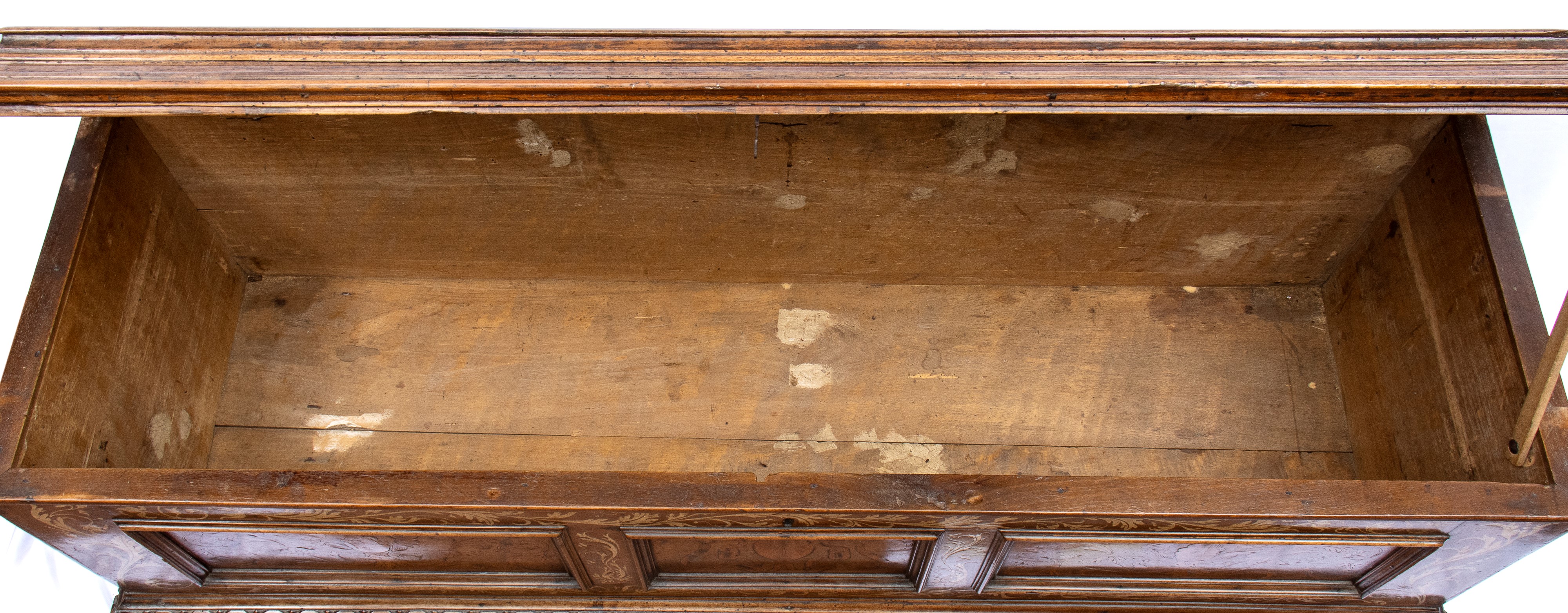 Cassone Nuziale in Legno di Noce