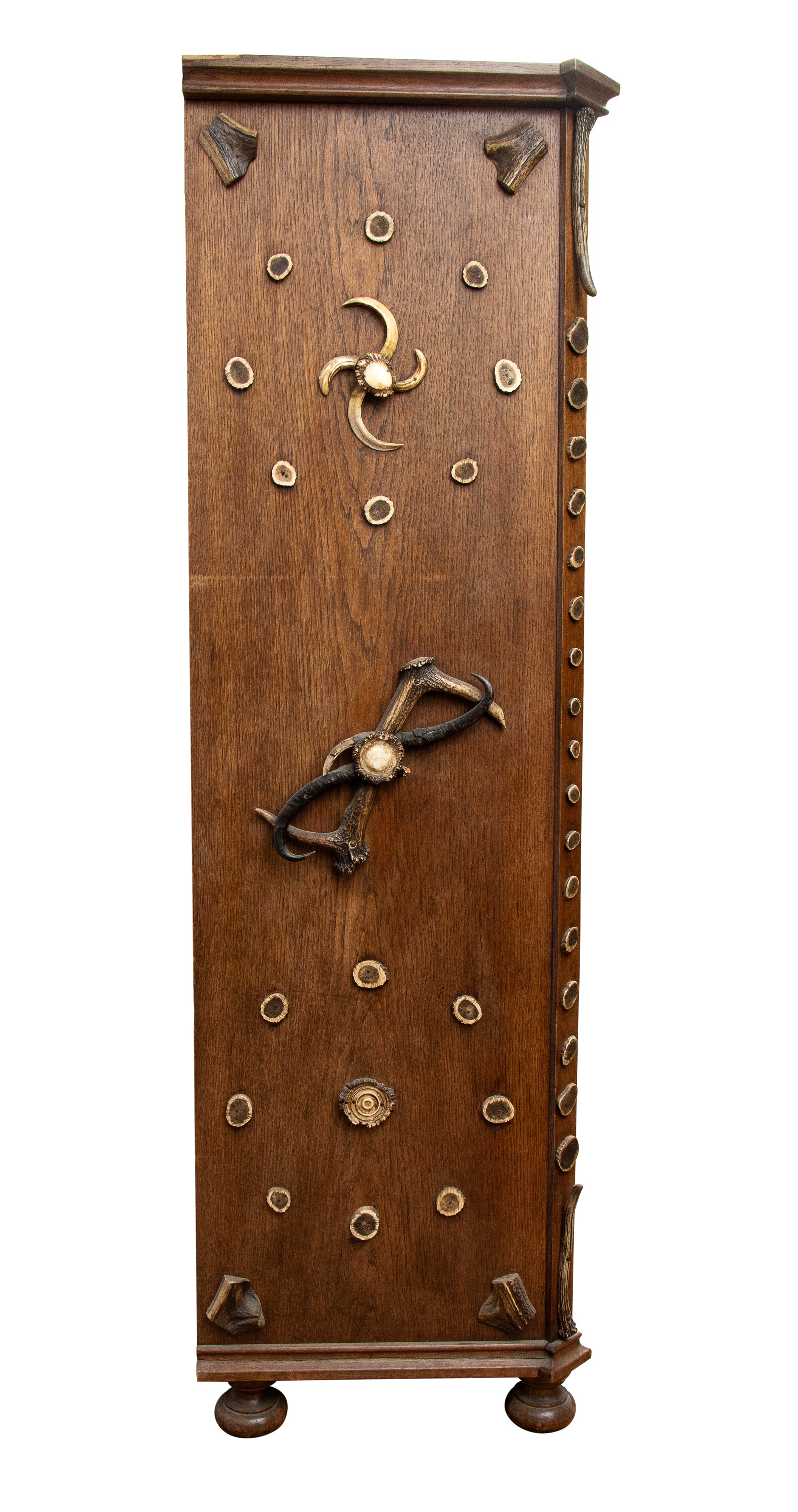 Credenza Foresta Nera Tedesca con Corna Cervo