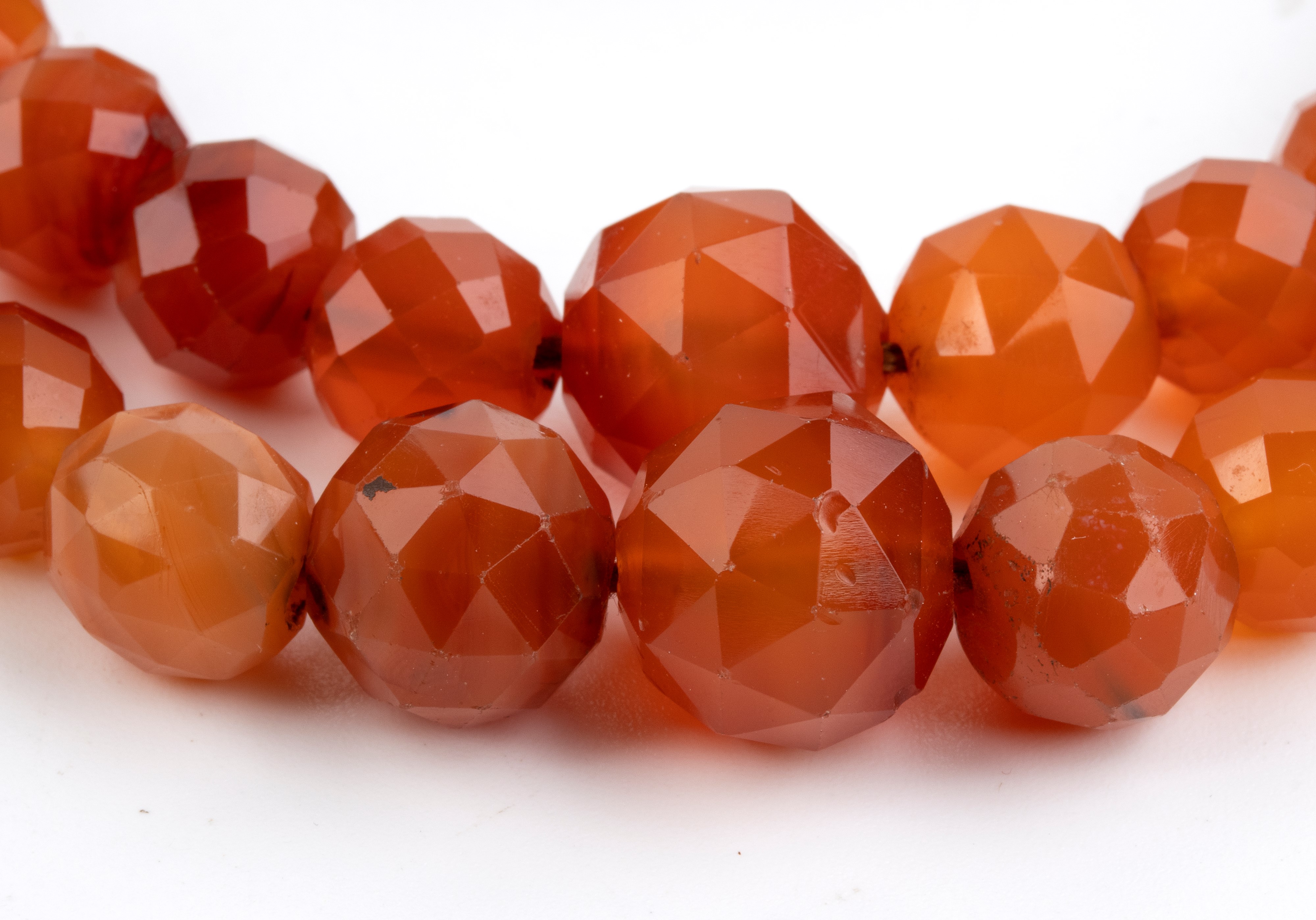 Collana in oro con corniola