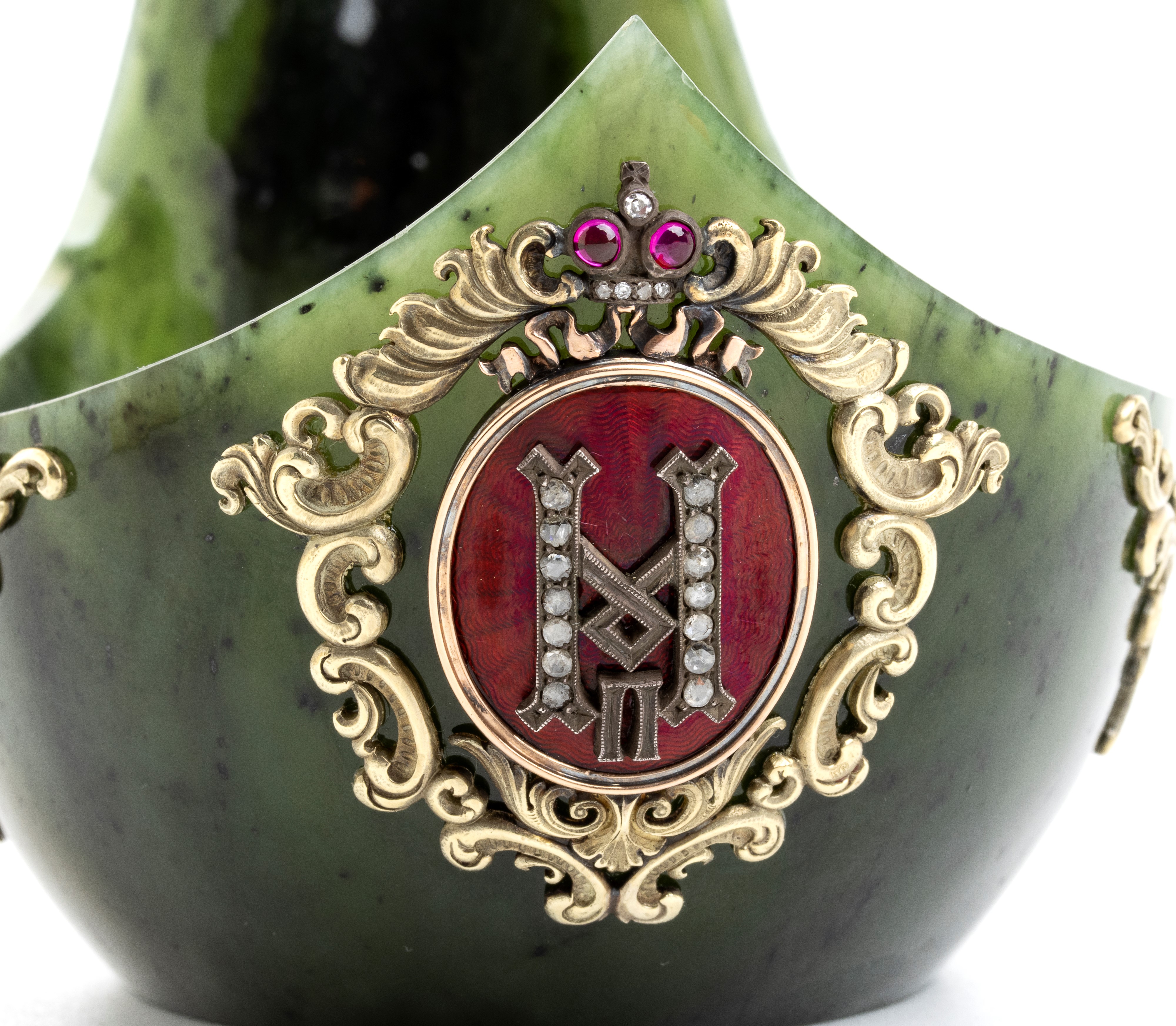Fabergé Carl - Importante Kovsh in Nefrite e Smalto Guilloché, Firmata Fabergé
