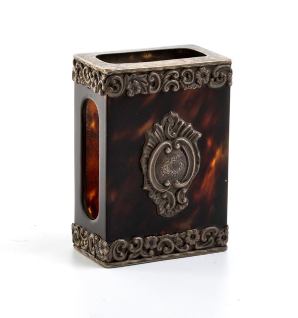 Spiers Lionel - English sterling silver and tortoiseshell matchbox