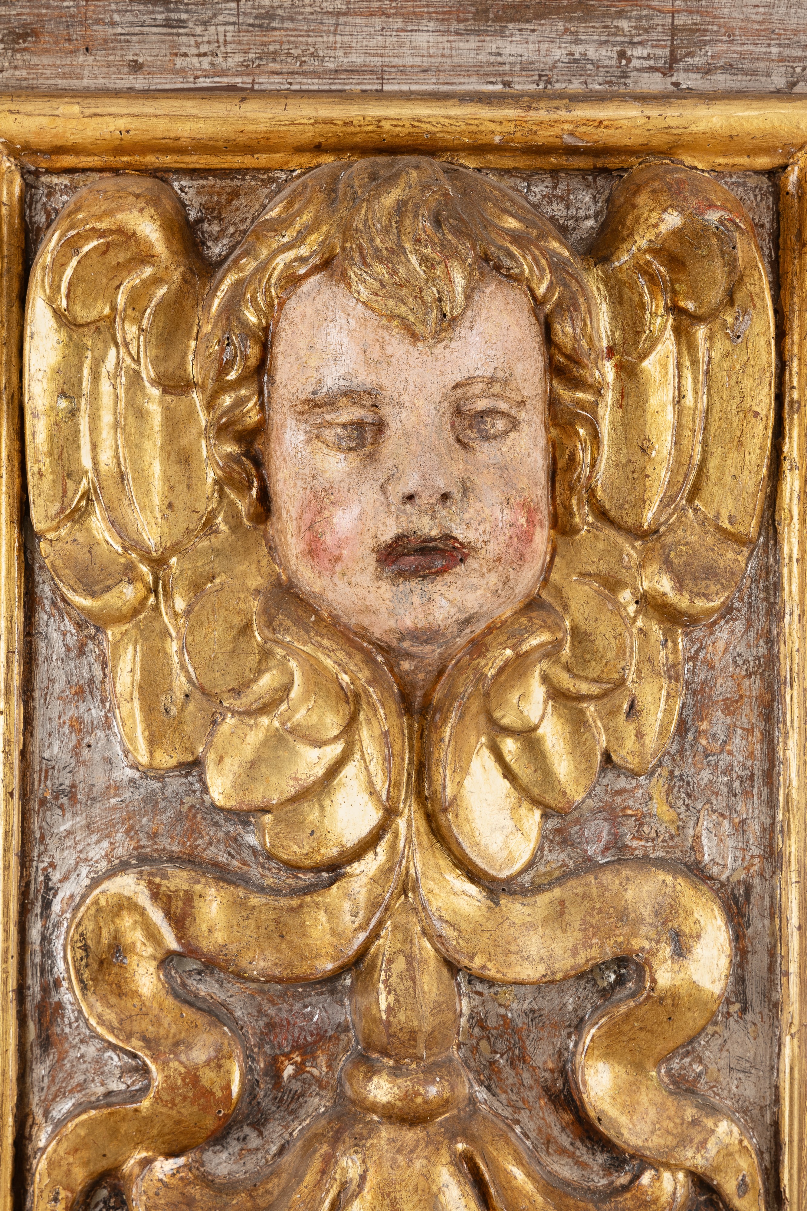 Coppia di Panelli Italiani Raffigurante Putti