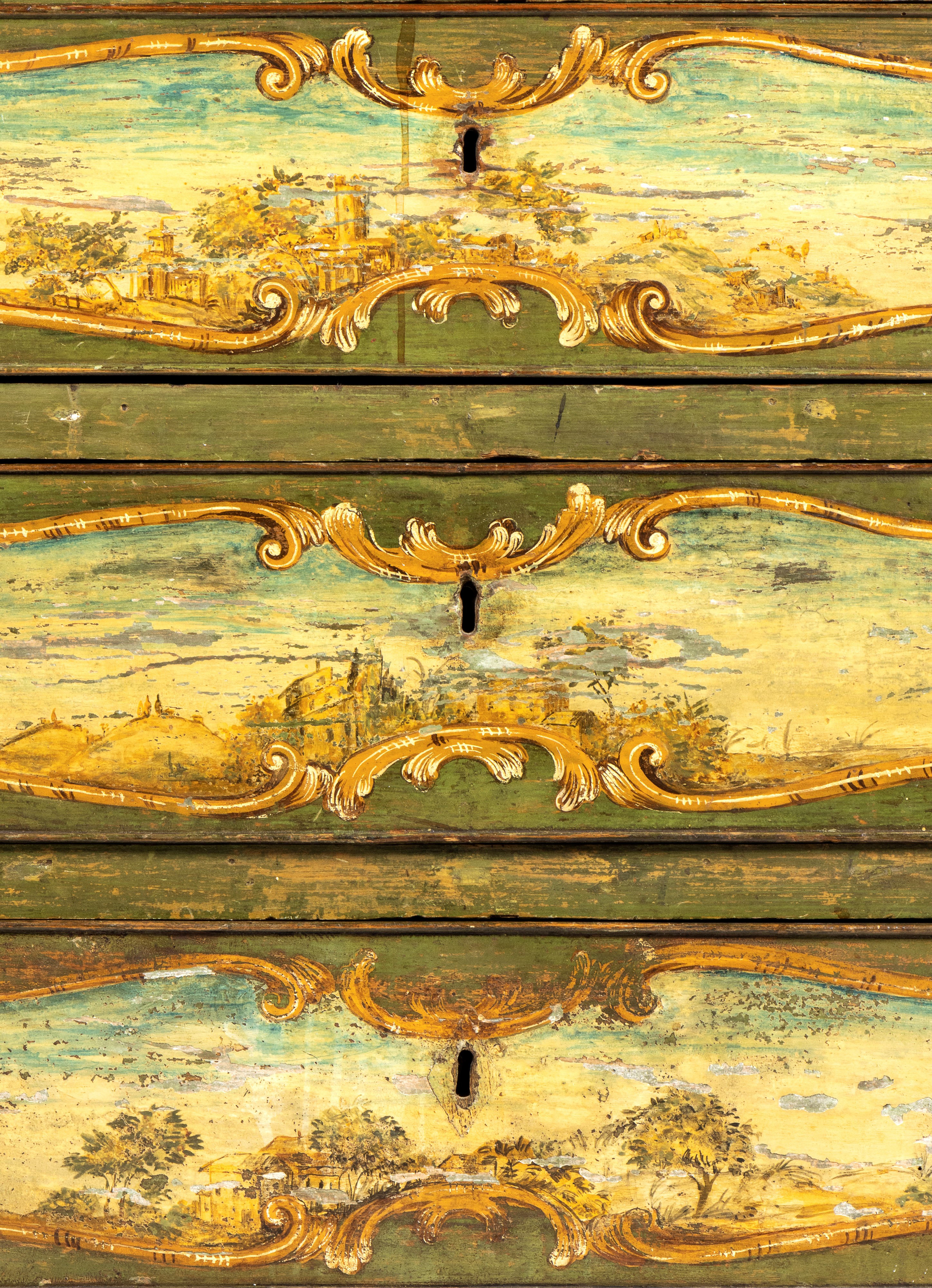 Comò italiano laccato Luigi XV