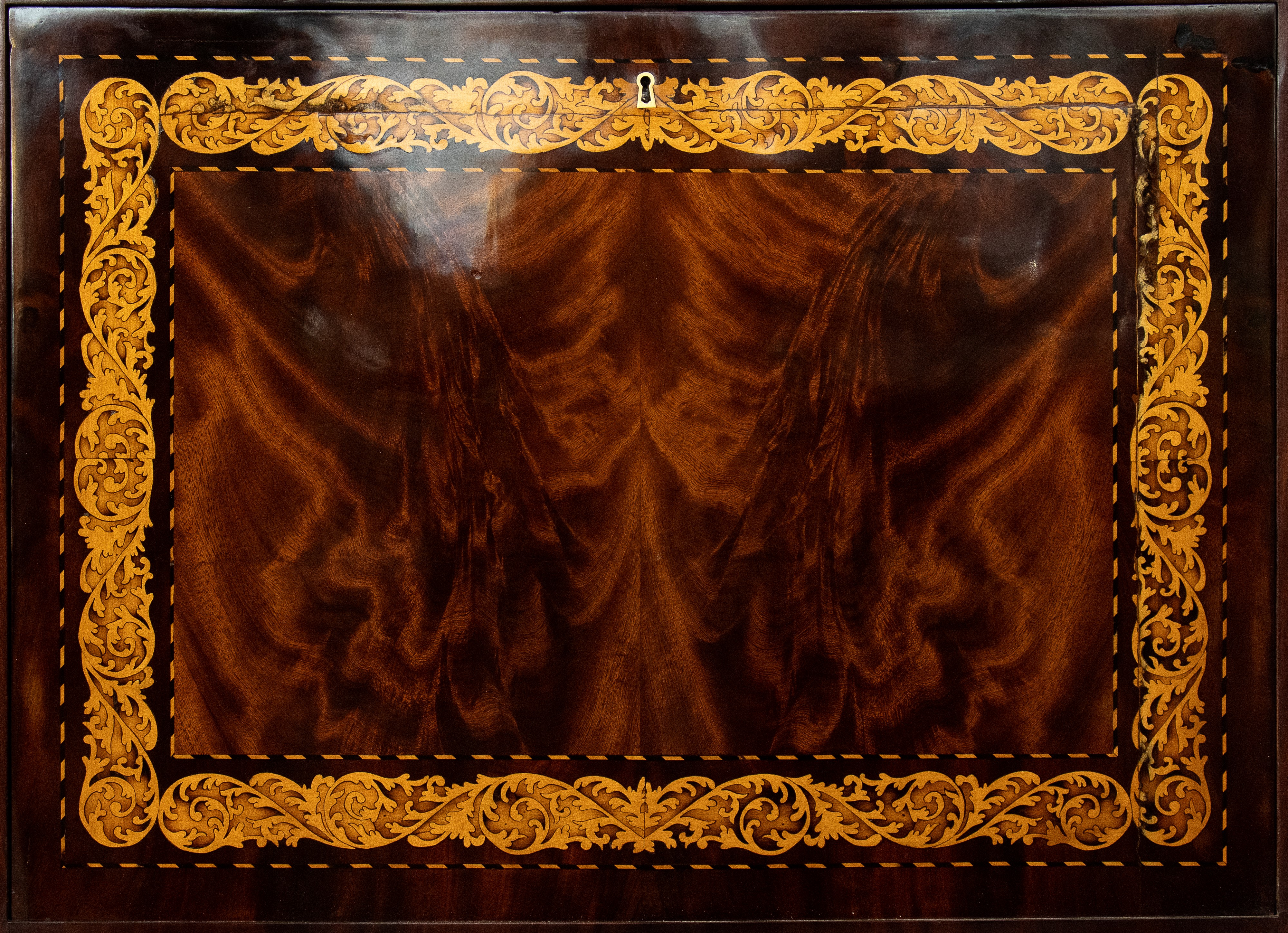 Secretaire Olandese in Mogano Intarsiato, Carlo X