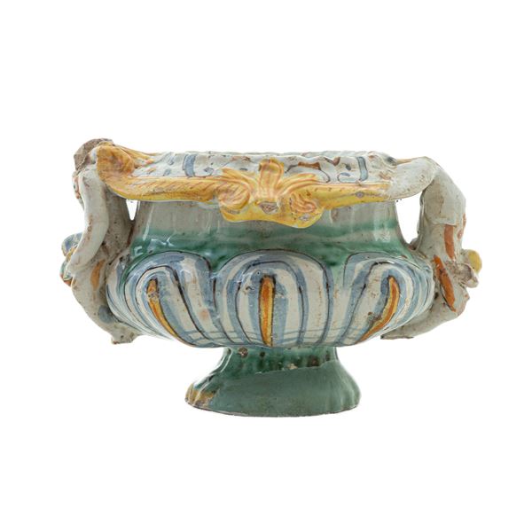 Compendiary ceramic salt shaker in the shape of a tub  (Deruta, first half of the 17th century)  - Auction Smart Auction: furniture, paintings, sculptures, silver and more at affordable prices - Bertolami Fine Art - Casa d'Aste