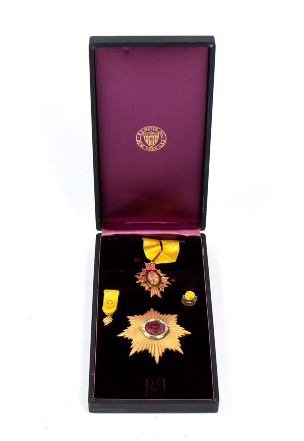 Venezuela, Order Francisco de Miranda , Gran Officer's set