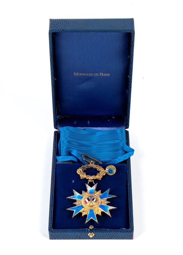 France, V Republic, Order National of Merit, cased