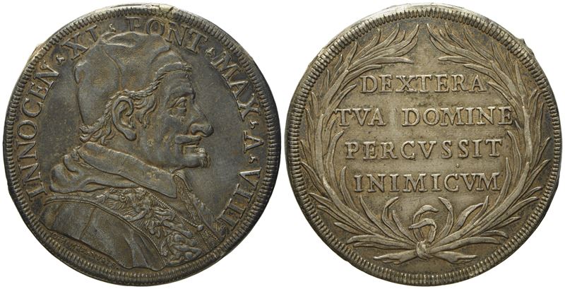 Stato Pontificio. Roma. Innocenzo XI (1676-1689). Piastra Anno VIII. Ag (31,95 G; 44,7 MM)
