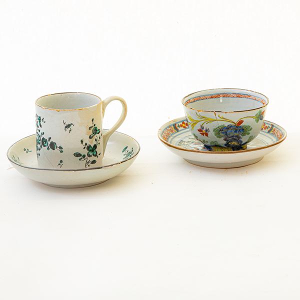 Lot of two coffee cups with saucer in polychrome ceramic: