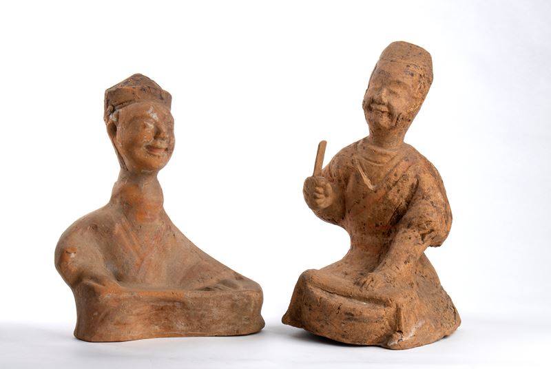 Due Figure di Musicisti in Terracotta
