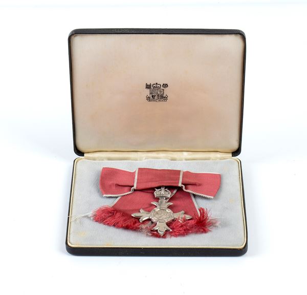 UK, an MBE medal for women, cased