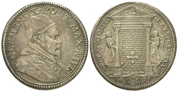 STATO PONTIFICIO. Roma. Clemente X (1670 - 1676). Testone 1675 "Giubileo, chiusura porta santa". Ag (9,38 g; 32,3 mm)