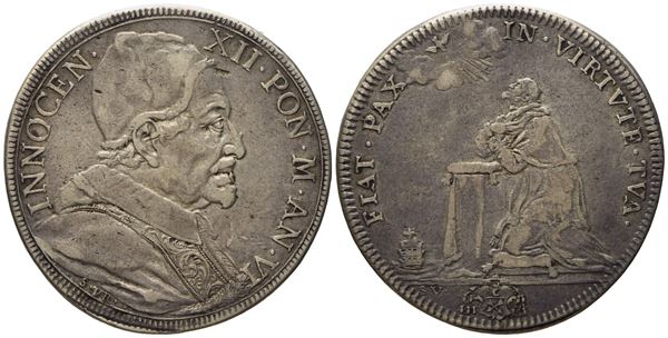 STATO PONTIFICIO. Roma. Innocenzo XII (1691 - 1700). Mezza piastra, anno VI "Papa inginocchiato". Ag (15,85 g; 37,3 mm)  - Asta Monete e medaglie medievali e moderne italiane ed estere - Bertolami Fine Art - Casa d'Aste