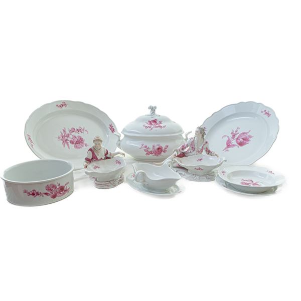 White porcelain dinner set