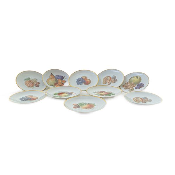 Lot of 17 plates 