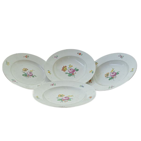 Lot of four plates 