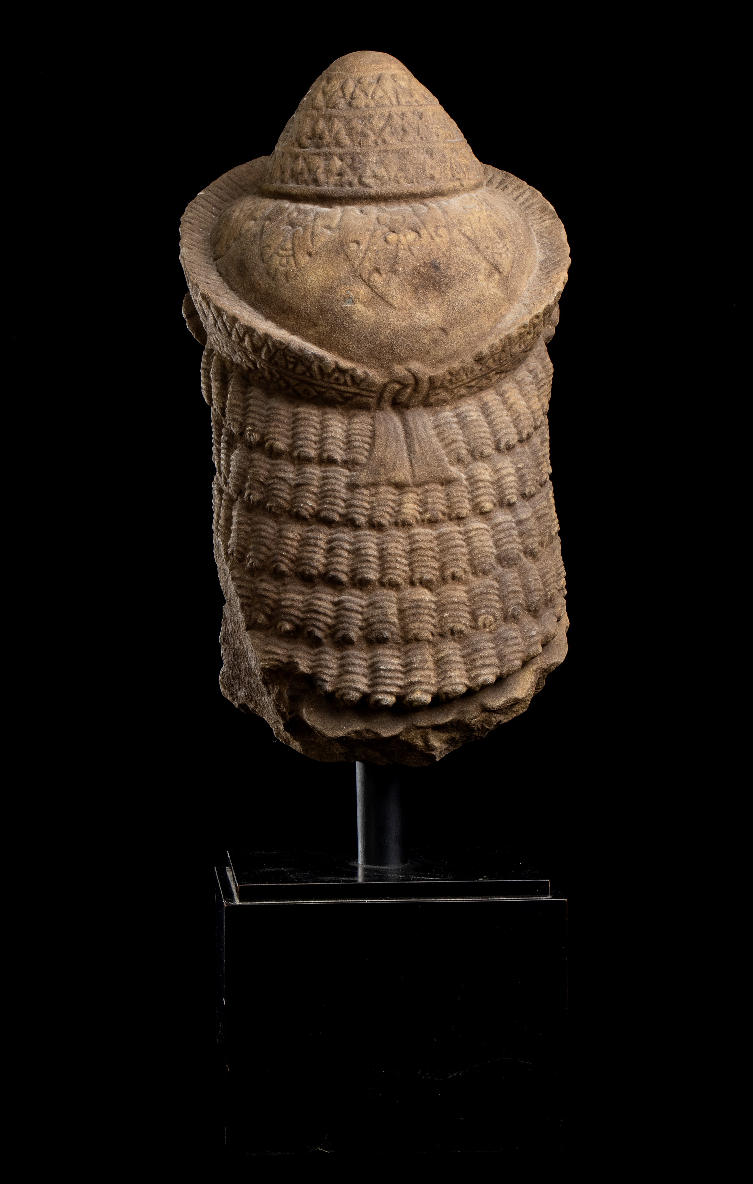 MONUMENTALE TESTA DI DIVINITA' IN PIETRA