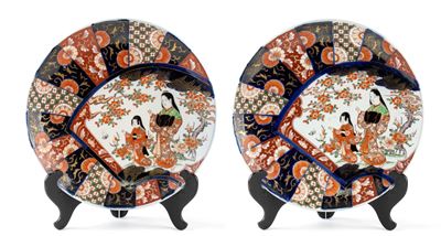 Coppia di Piatti in Porcellana 'imari'