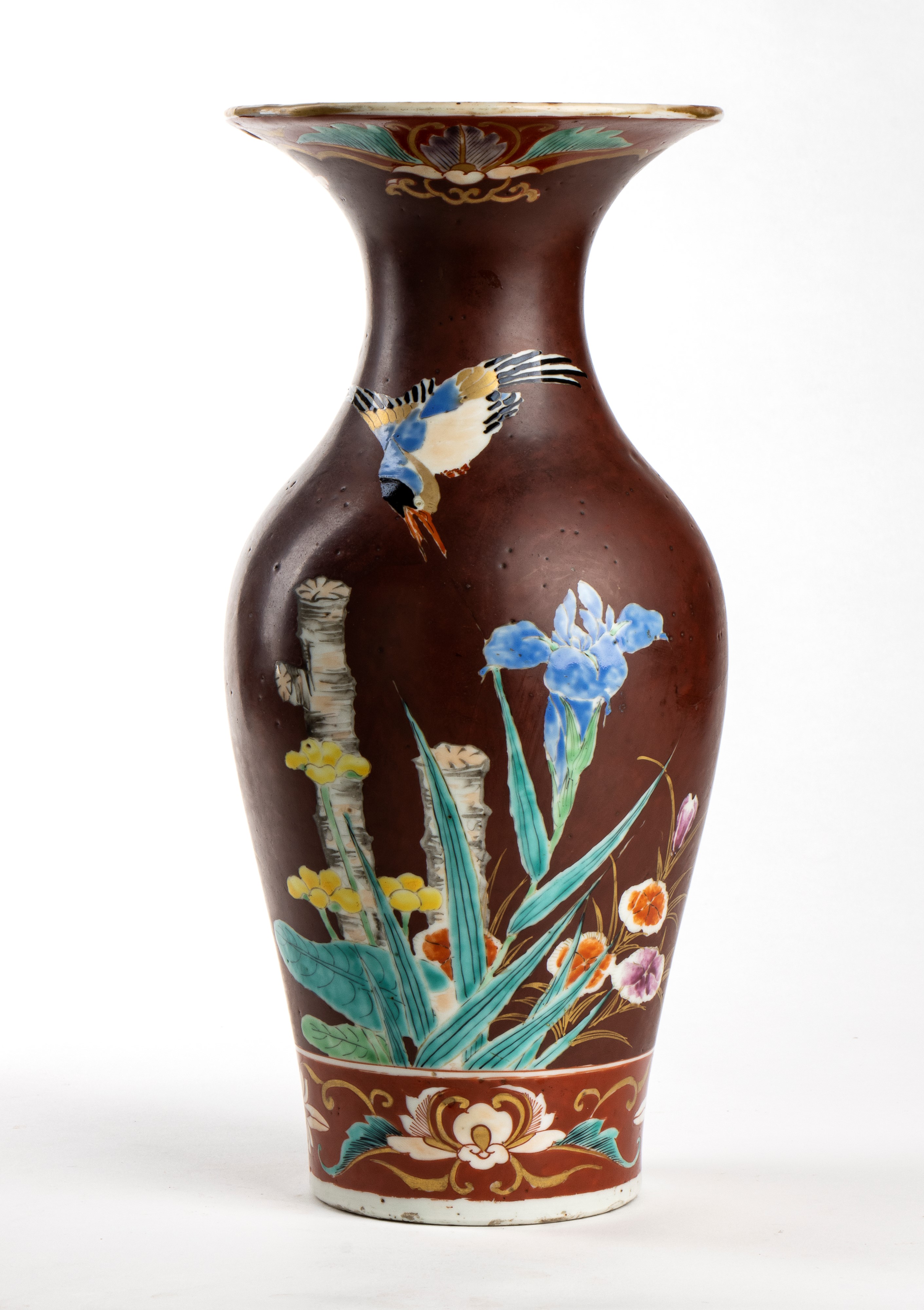 Vaso in Porcellana con Decoro a Smalti Policromi