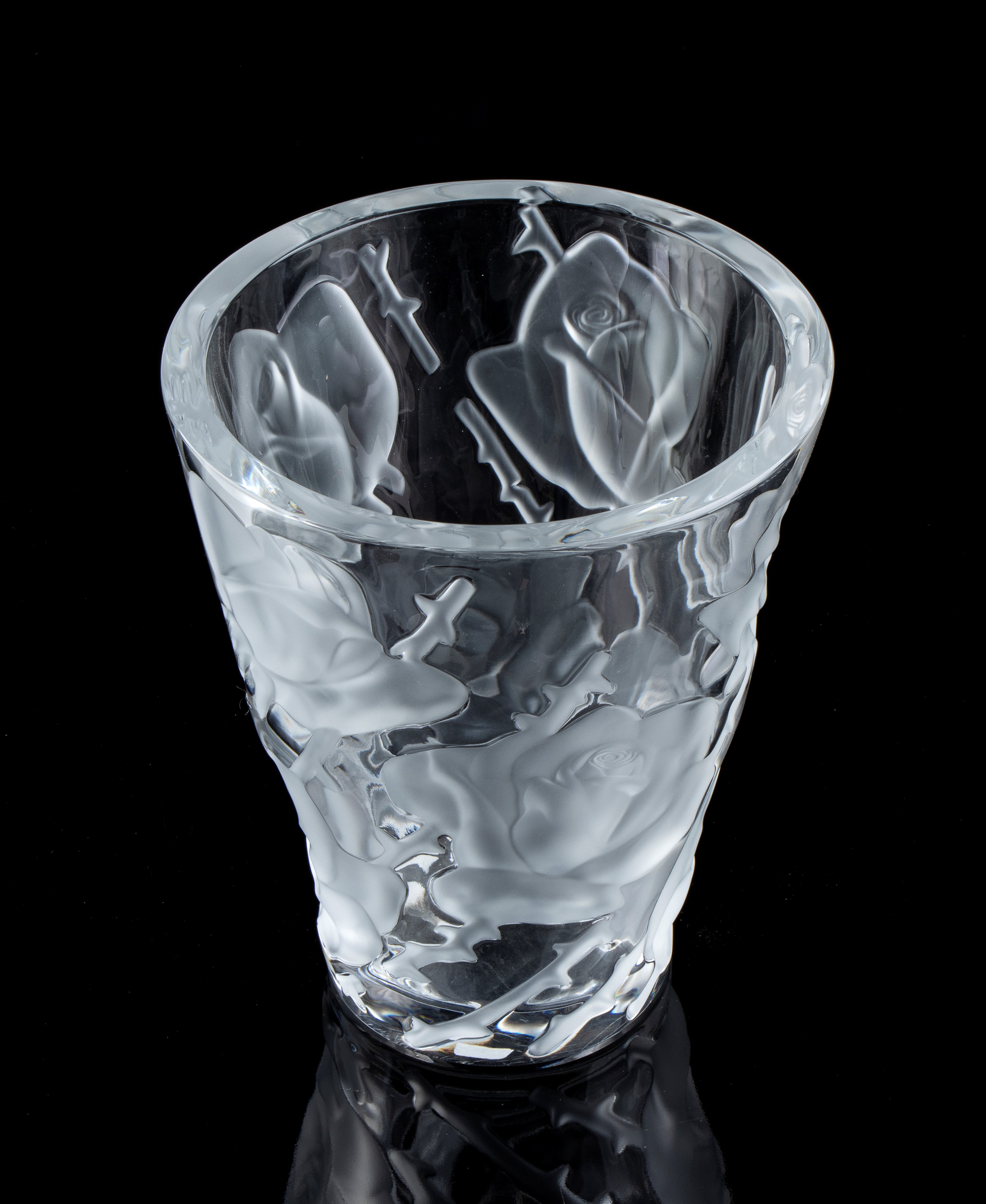 René Lalique Ay, 1860 - Parigi, 1945 - Vaso Francese in Cristallo 'ispahan'