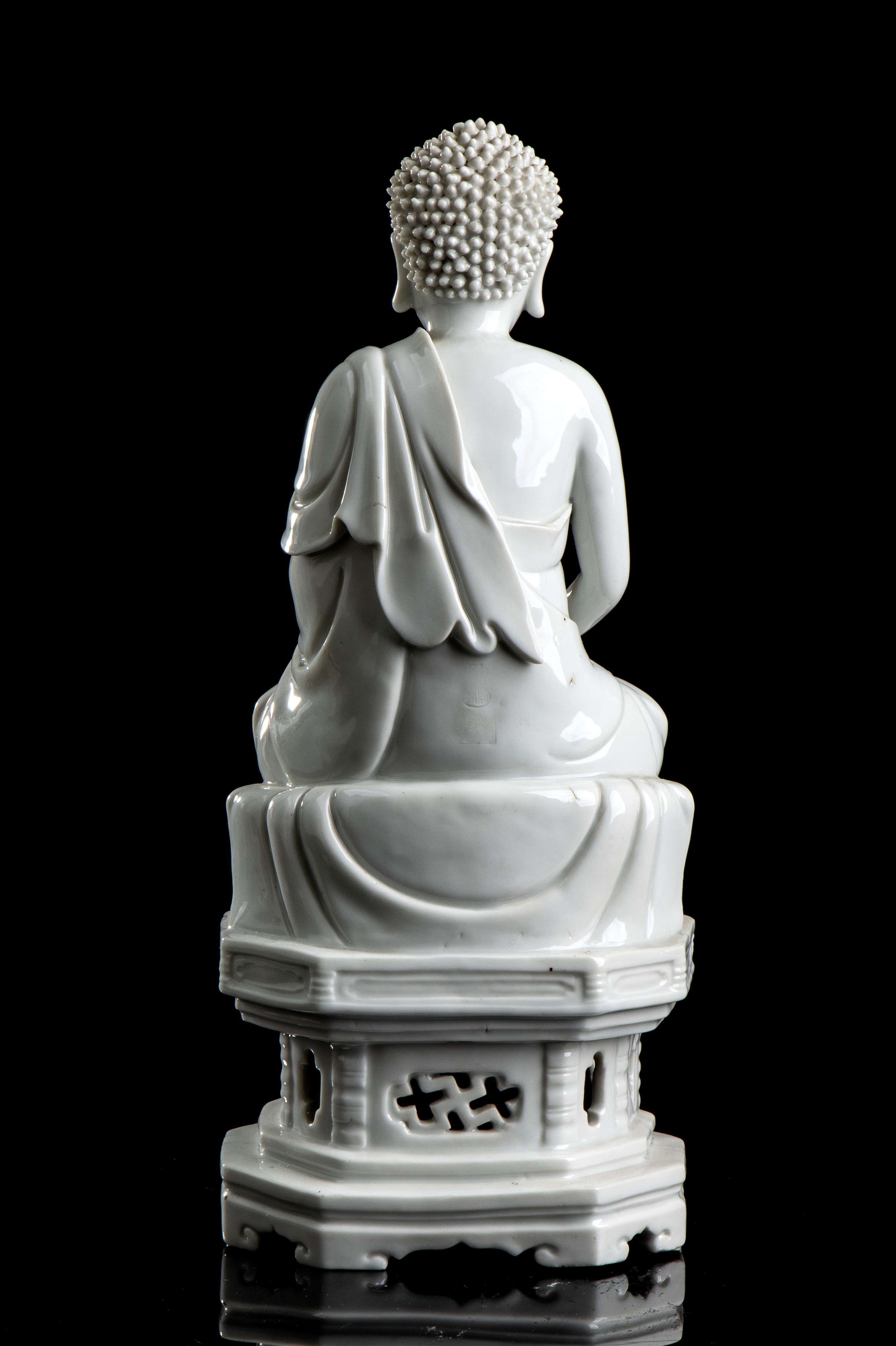 BUDDHA IN PORCELLANA 'BLANC DE CHINE'