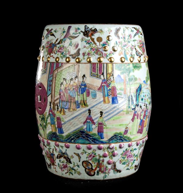 A POLYCHROME ENAMELLED PORCELAIN GARDEN SEAT