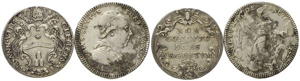 STATO PONTIFICIO. Roma. Lotto composto da n. 2 esemplari. Clemente XI (1700 - 1721). Giulio anno VIII - Pio VI (1775 - 1799). Doppio giulio 1779. Ag (5,26 g; 25,50) (2,53 g; 23,85 mm)  - Asta Monete e medaglie medievali e moderne italiane ed estere - Bertolami Fine Art - Casa d'Aste