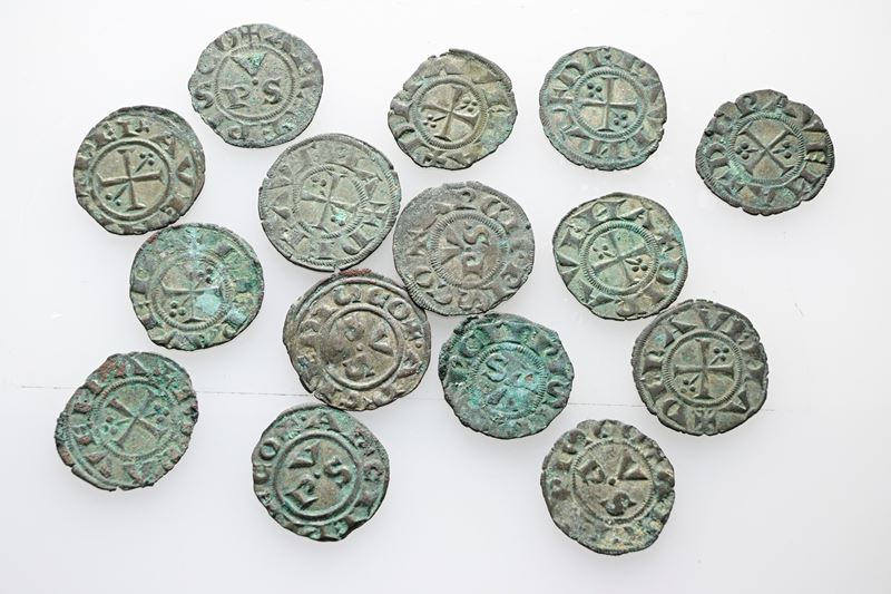 Ravenna. Interessante Lotto di 15 Denari XII-XIII Secolo. Mi