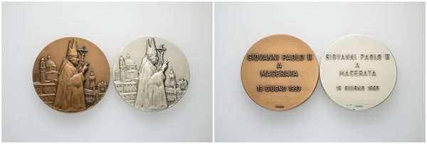 VATICANO. Lotto di due medaglie di GIOVANNI PAOLO II 1993 ANNO XV  per la visita pastorale del Pontefice a Macerata. Ag 22,90gr. Ø 37,20mm/ AE 23gr. Ø 37,20mm