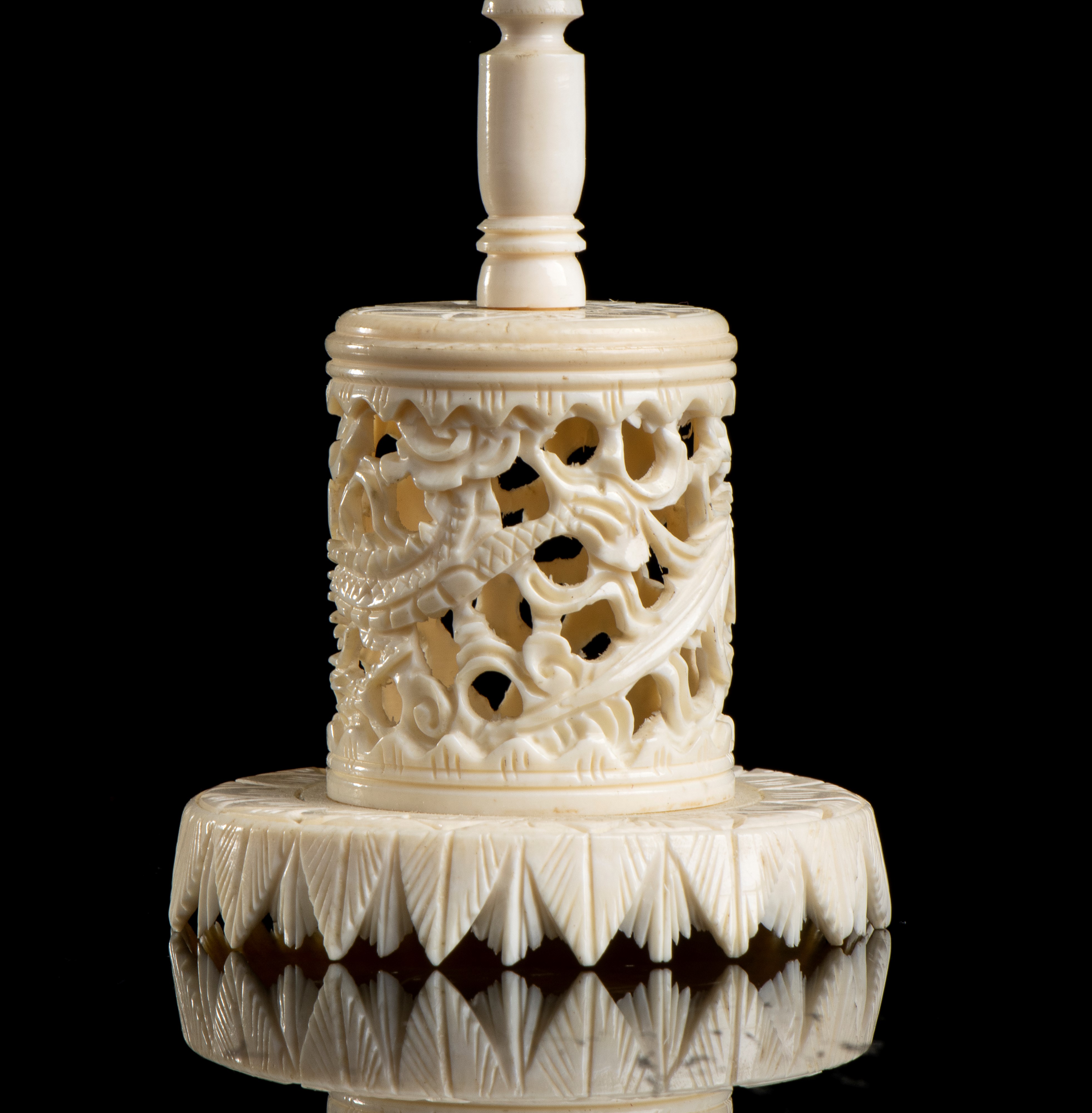 PALLA DELLE SORPRESE IN AVORIO