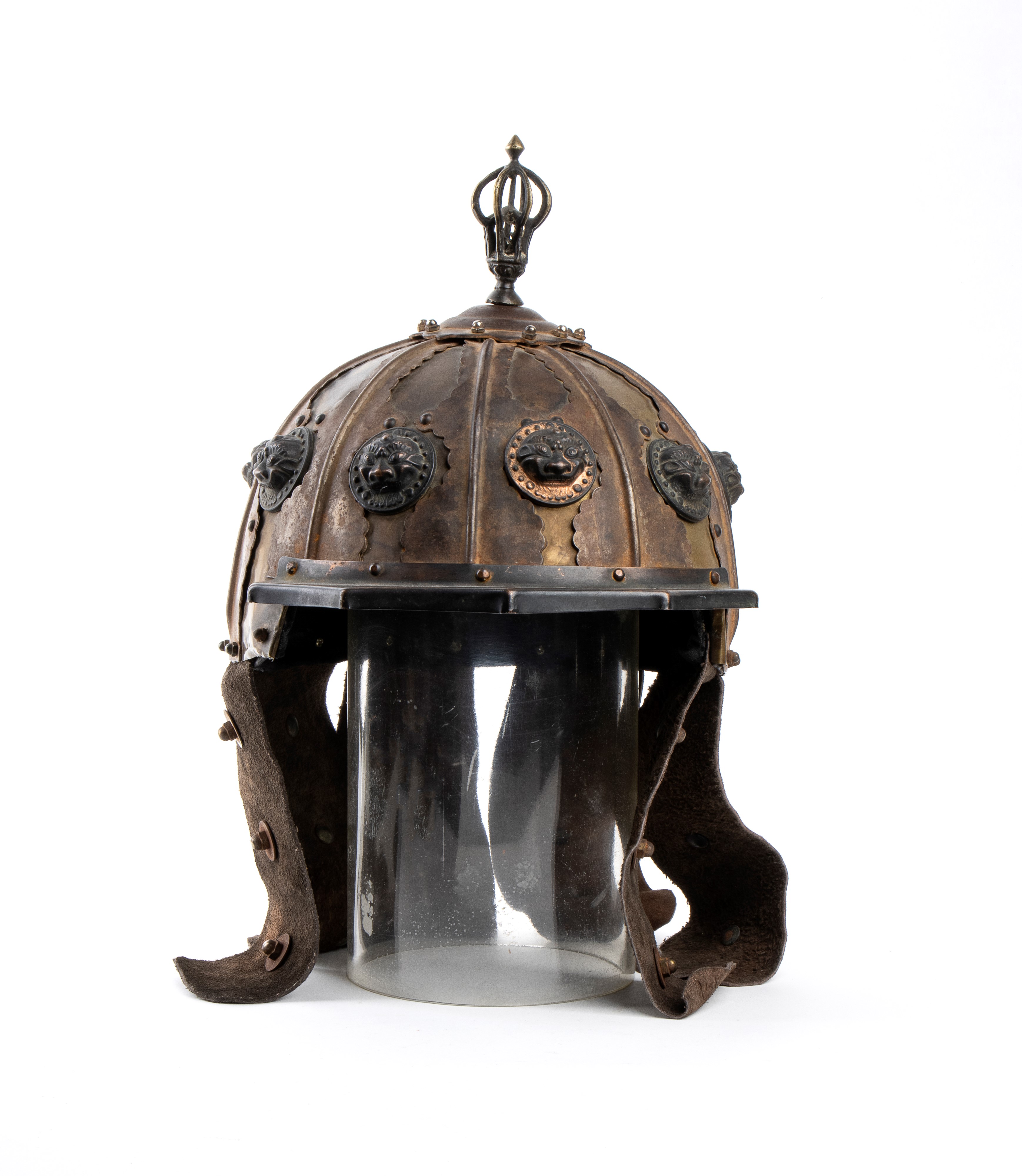 ELMO IN METALLO, PELLE E TESSUTO