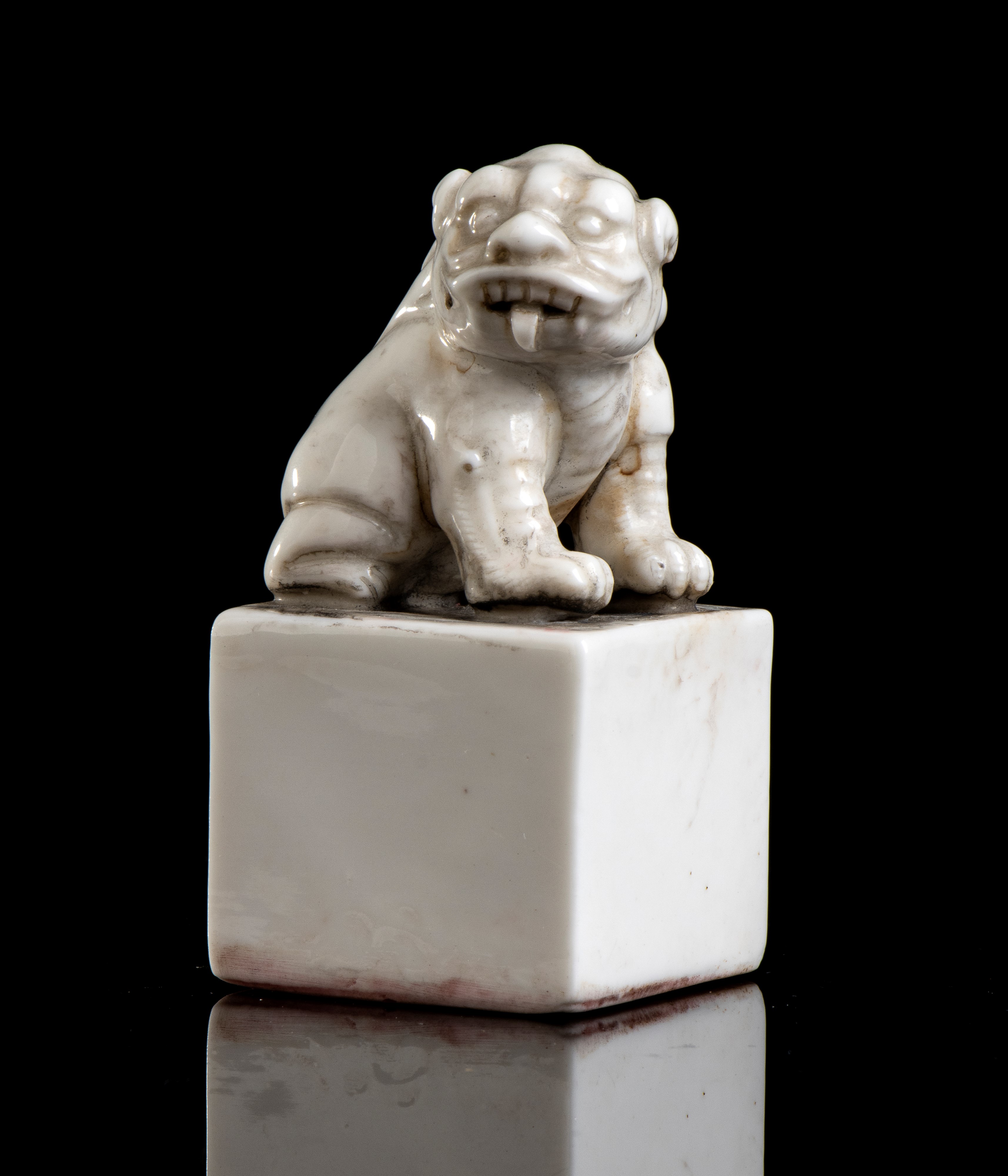 SIGILLO IN PORCELLANA CON FINALE A LEONE