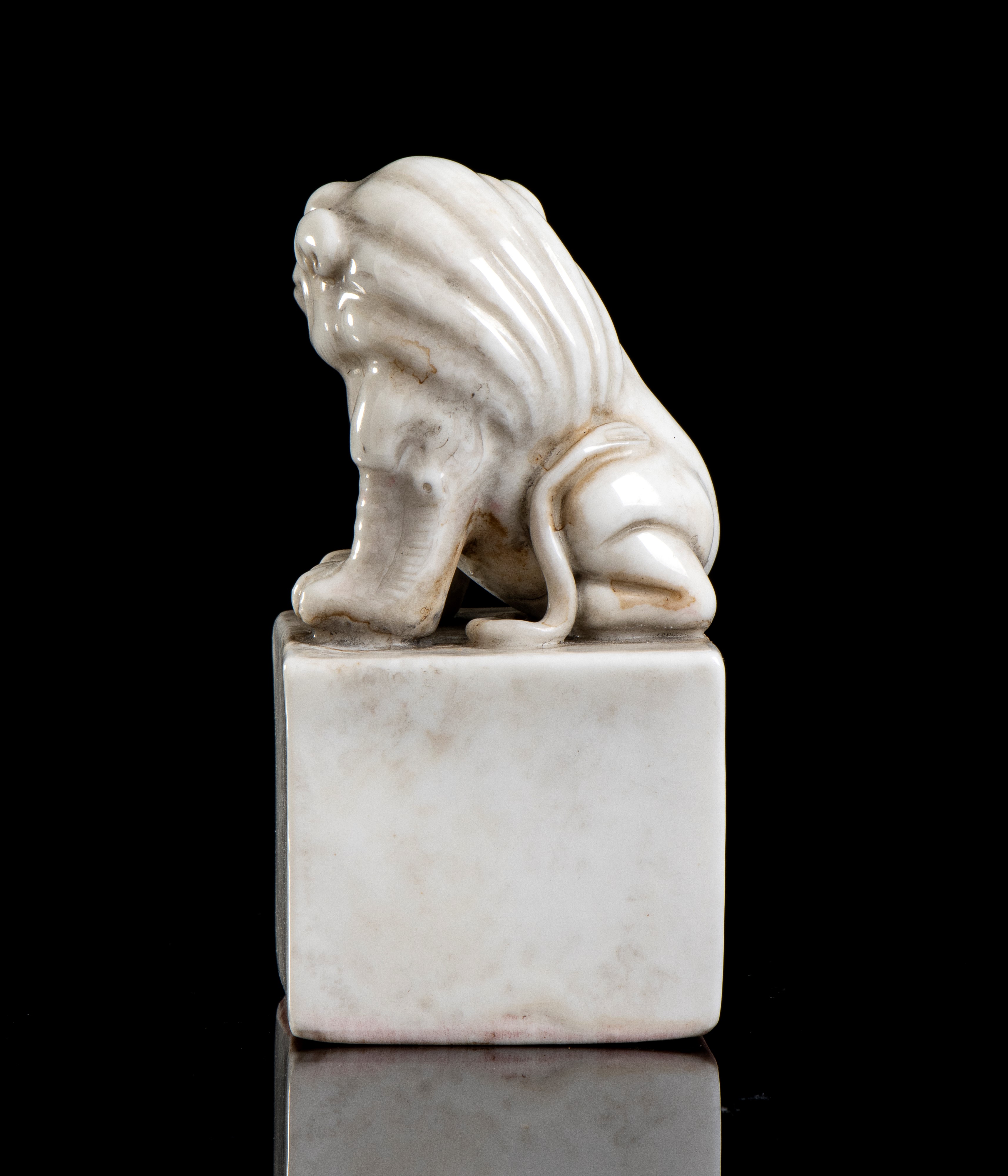 SIGILLO IN PORCELLANA CON FINALE A LEONE