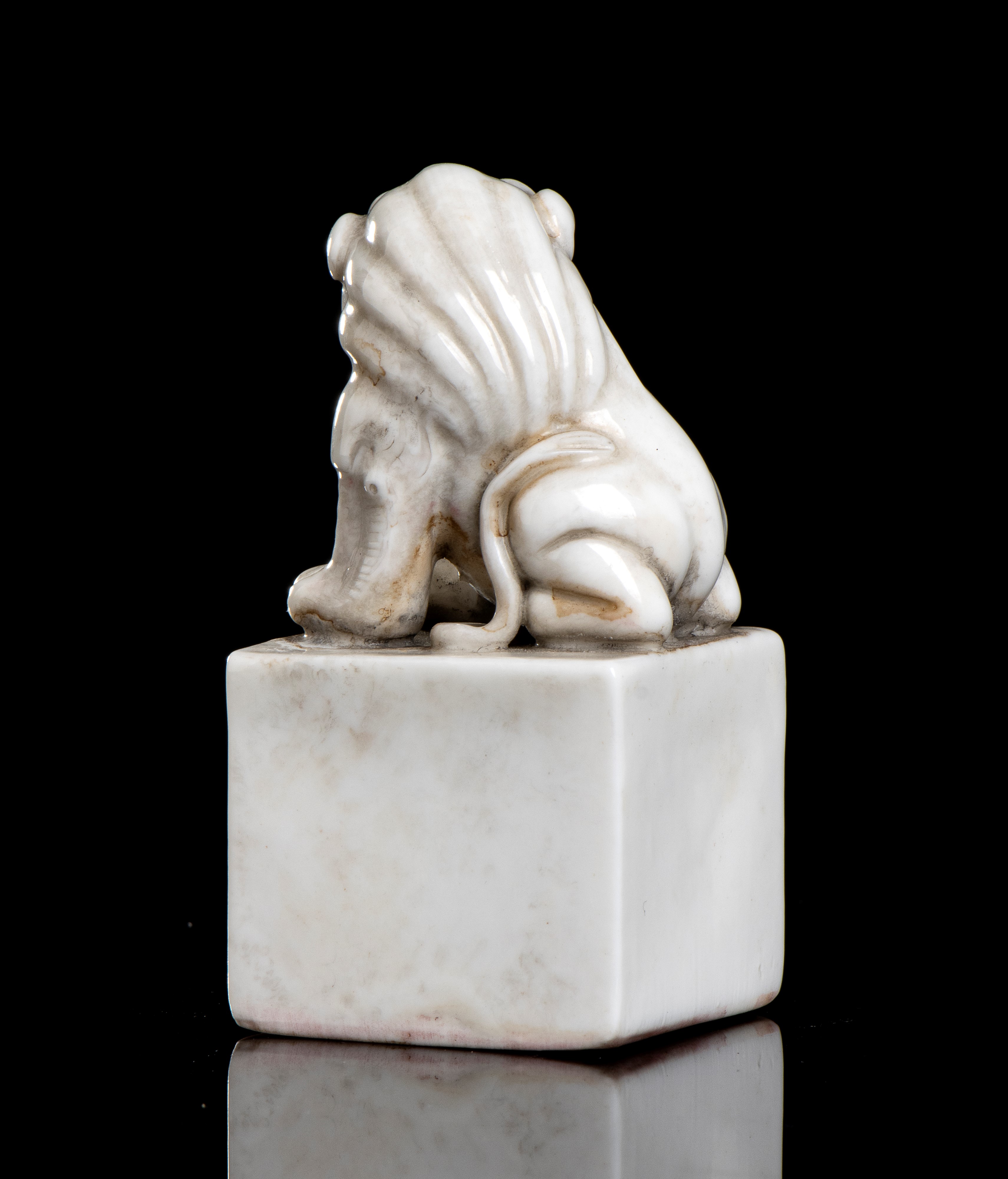 SIGILLO IN PORCELLANA CON FINALE A LEONE