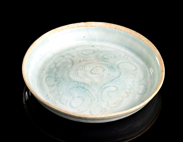 A QINGBAI GLAZED PORCELAIN SAUCER 