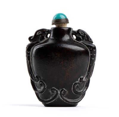 Snuff Bottle in Corno con Tappo in Metallo e Vetro