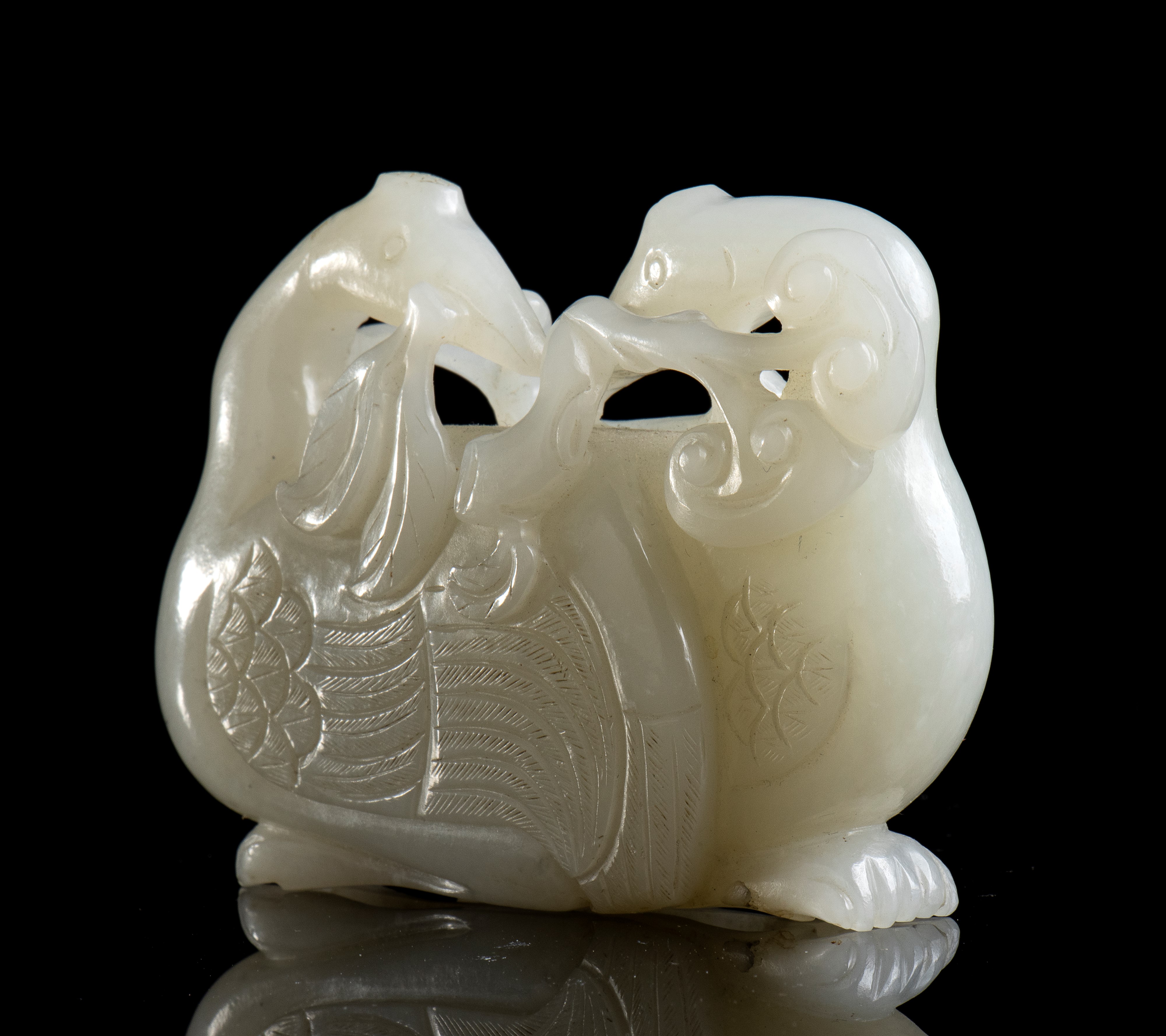 INTAGLIO IN GIADA CON DUE GRU